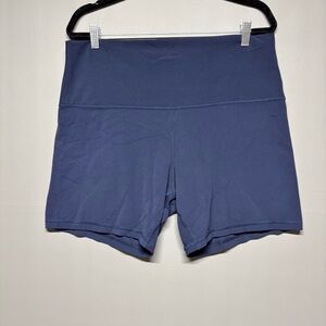 ✨Lululemon Align High Rise Athletic Biker Shorts 6” Size 18